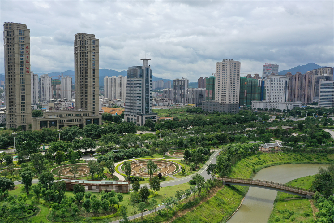 龙津湖公园.jpg
